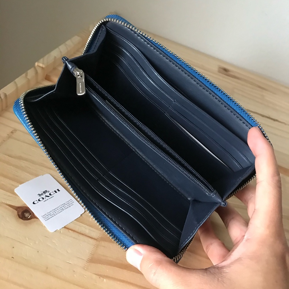 Coach wallet🎈🎈 - Picture 5 of 6